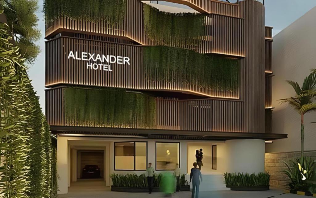 Alexander Hotel Tegal Exteriér fotografie